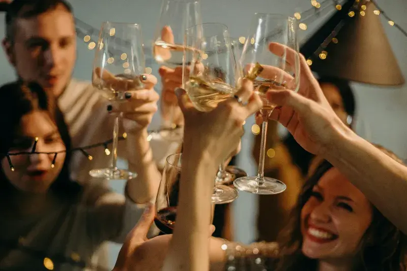 **Option 1: Full-Service Experience**